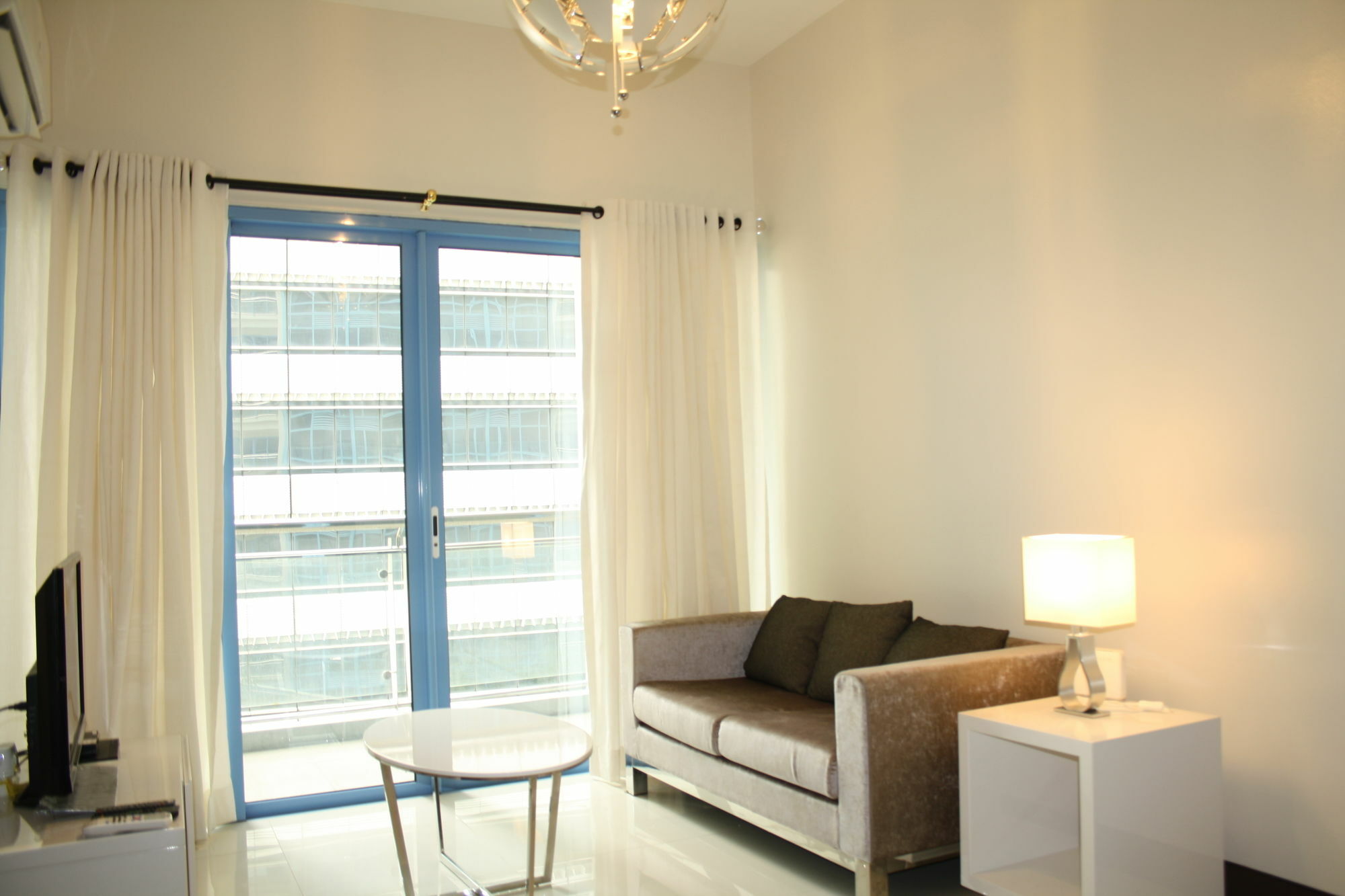 Csuites At Two Central Residences San Pedro Makati Eksteriør billede